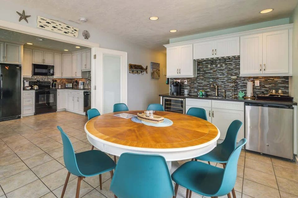 The spacious dining area