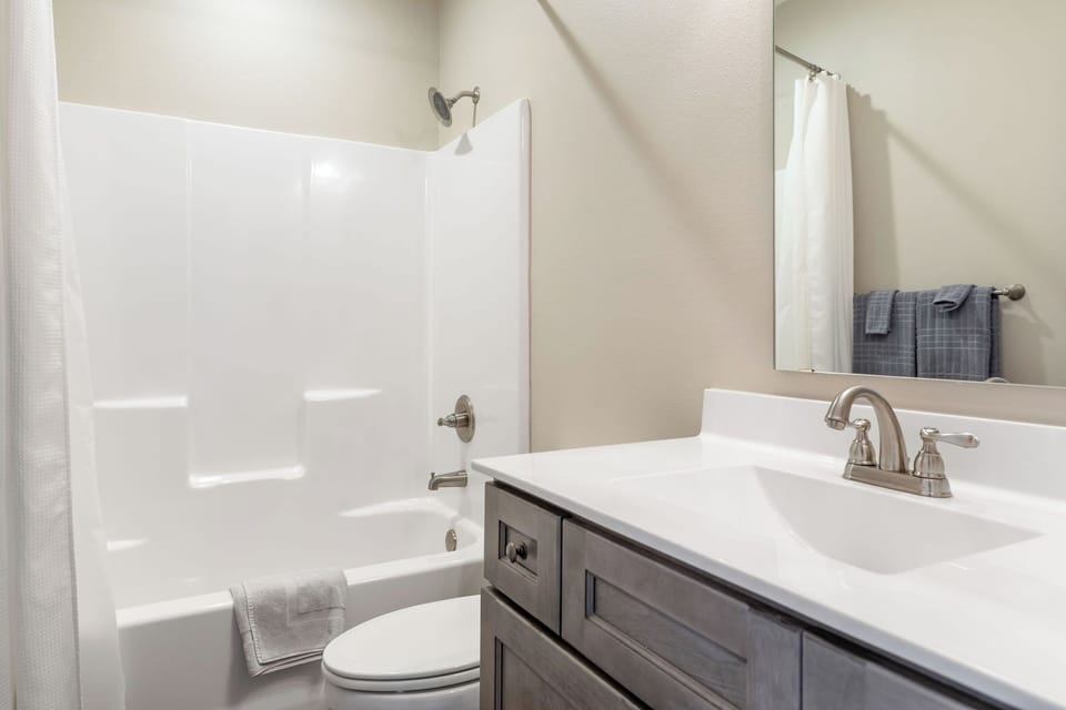 Ensuite bath