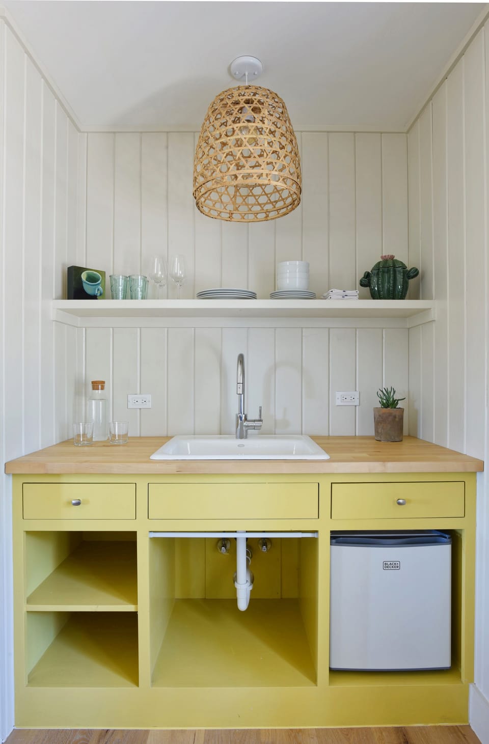 Cottage 8 kitchen