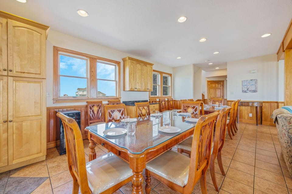 Surf or Sound Realty - 368 - Sea Whisper - Dining Area -3