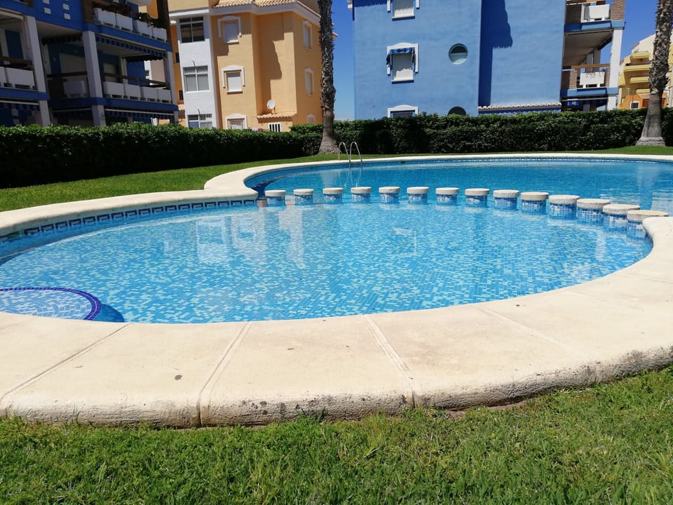 Swimming-pool