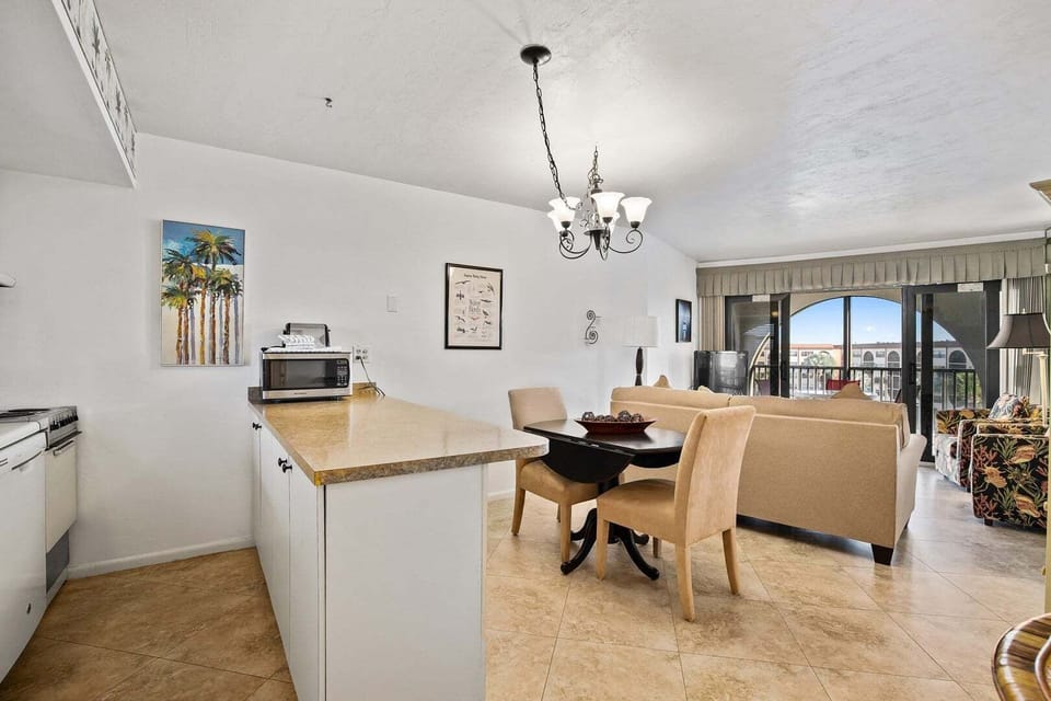 Kitchen, Dining and Living Room