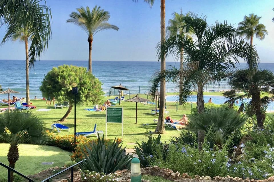 Sea view,Swimming pool