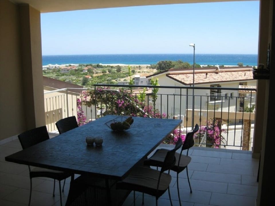 The huge terrace where must meals are enjoyed. :-)
Welcome to barbecue as well.