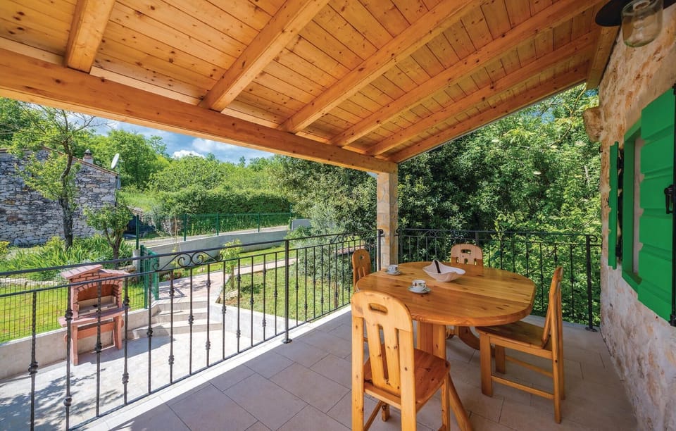 balcony-terrace