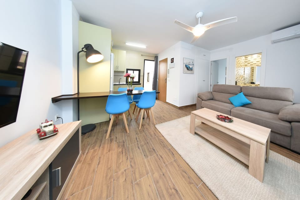 Apartment, 1 Bedroom | Living room | Smart TV
