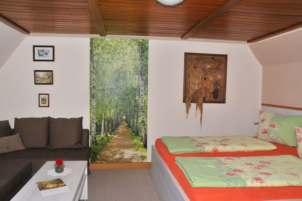 Basic Double Room | Blackout drapes, bed sheets