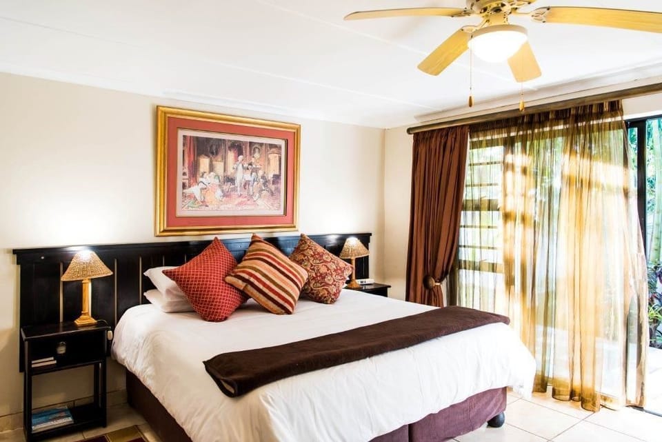 Luxury Double Room, 1 Bedroom, Accessible, Non Smoking | Individually decorated, individually furnished, desk, free WiFi