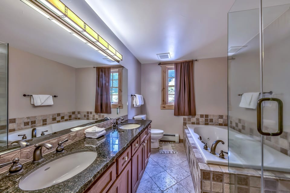 Three Bedroom Mountain At Kirkwood Townhouse by RedAwning Apartment in Kirkwood