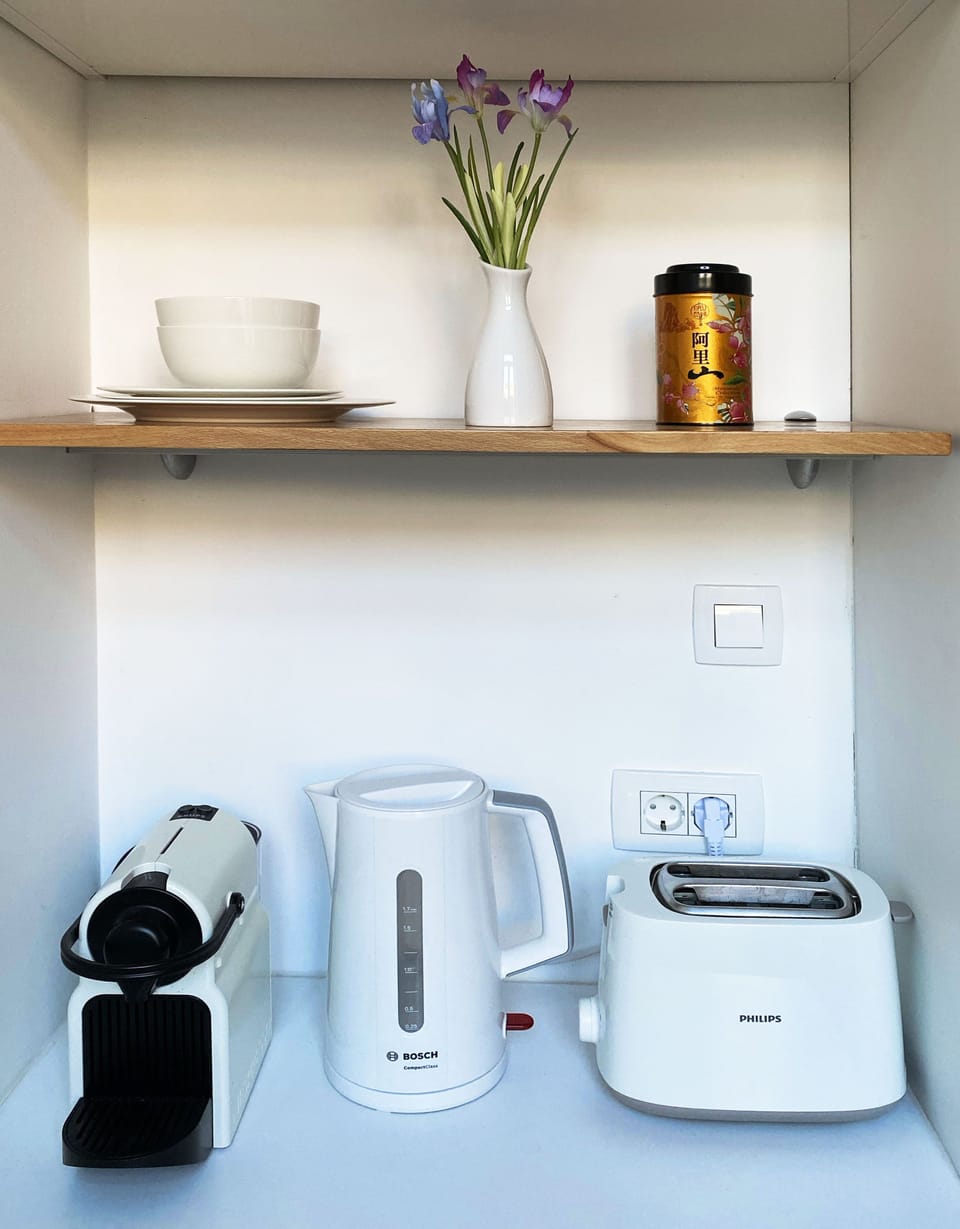 Double Room | Coffee and/or coffee maker
