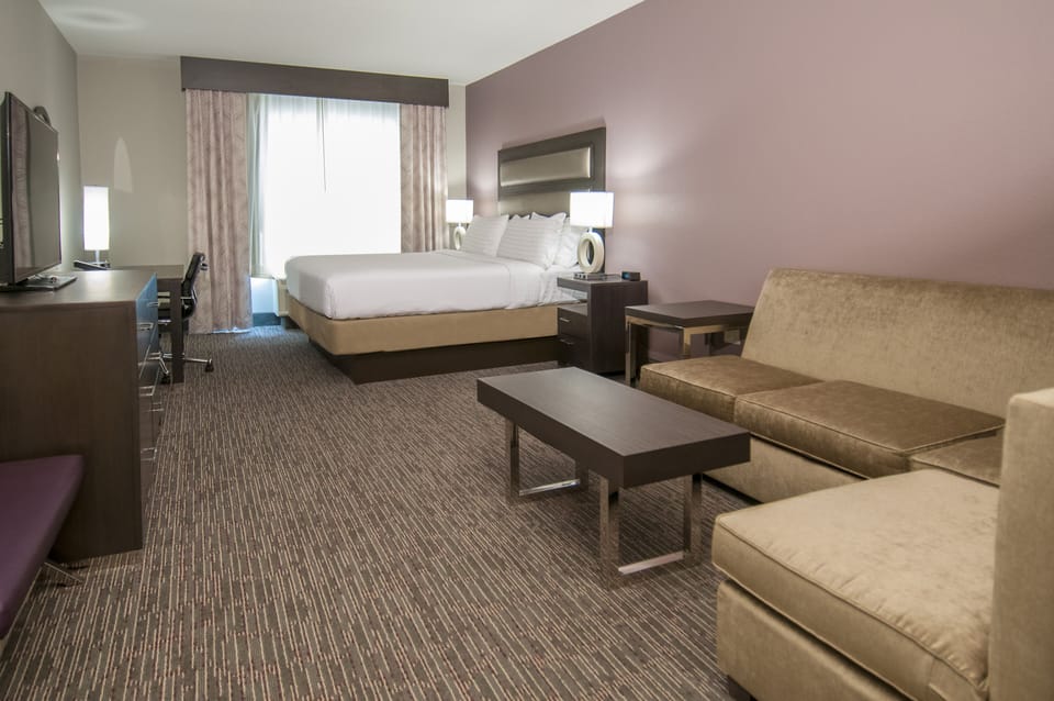 In-room safe, desk, soundproofing, iron/ironing board