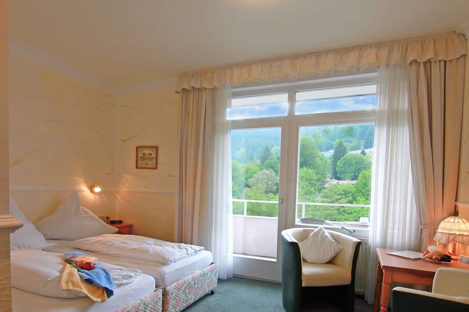 Double Room, Balcony | Desk, free WiFi, bed sheets