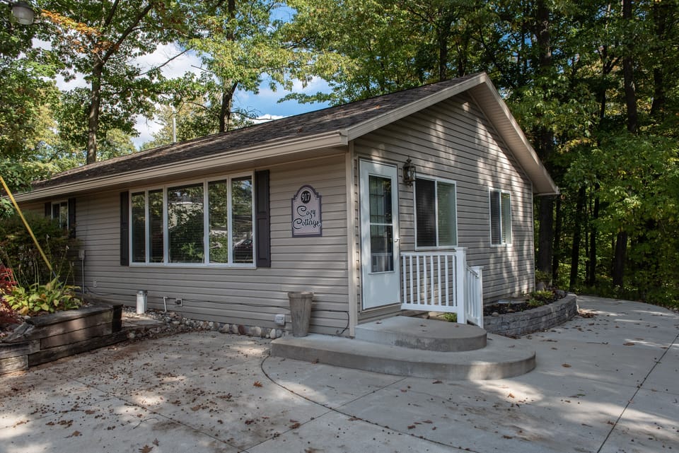 Front view from Hillcrest Street across from Budd Lake