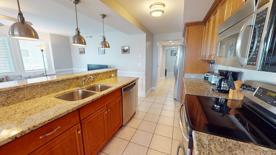 Full Kitchen