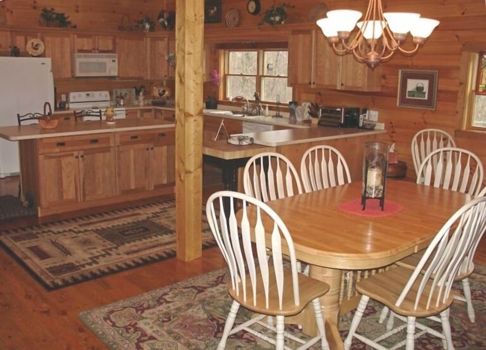 Dining Table (can seat 10), Full Kitchen and Island with barstools