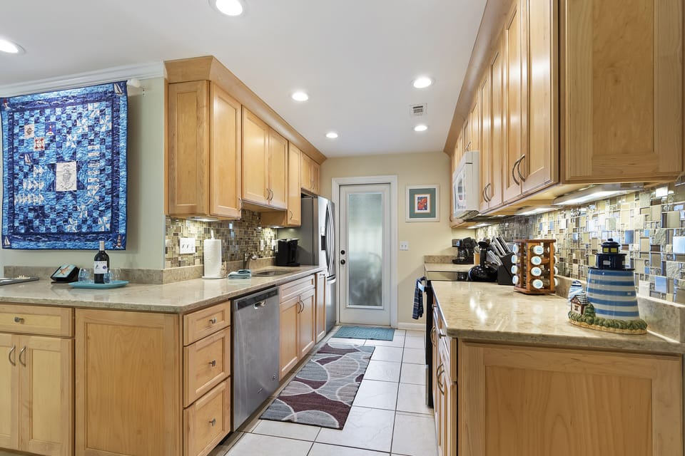Fully equipped kitchen