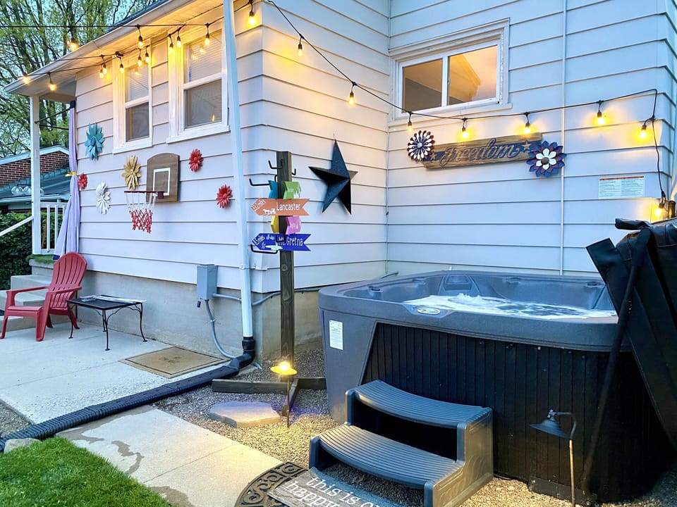 45 Jet DayDream Spa
Cleaned & Blanaced Prior To Each Reservation