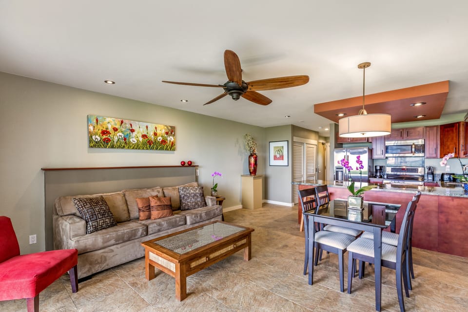 living area with pull out couch