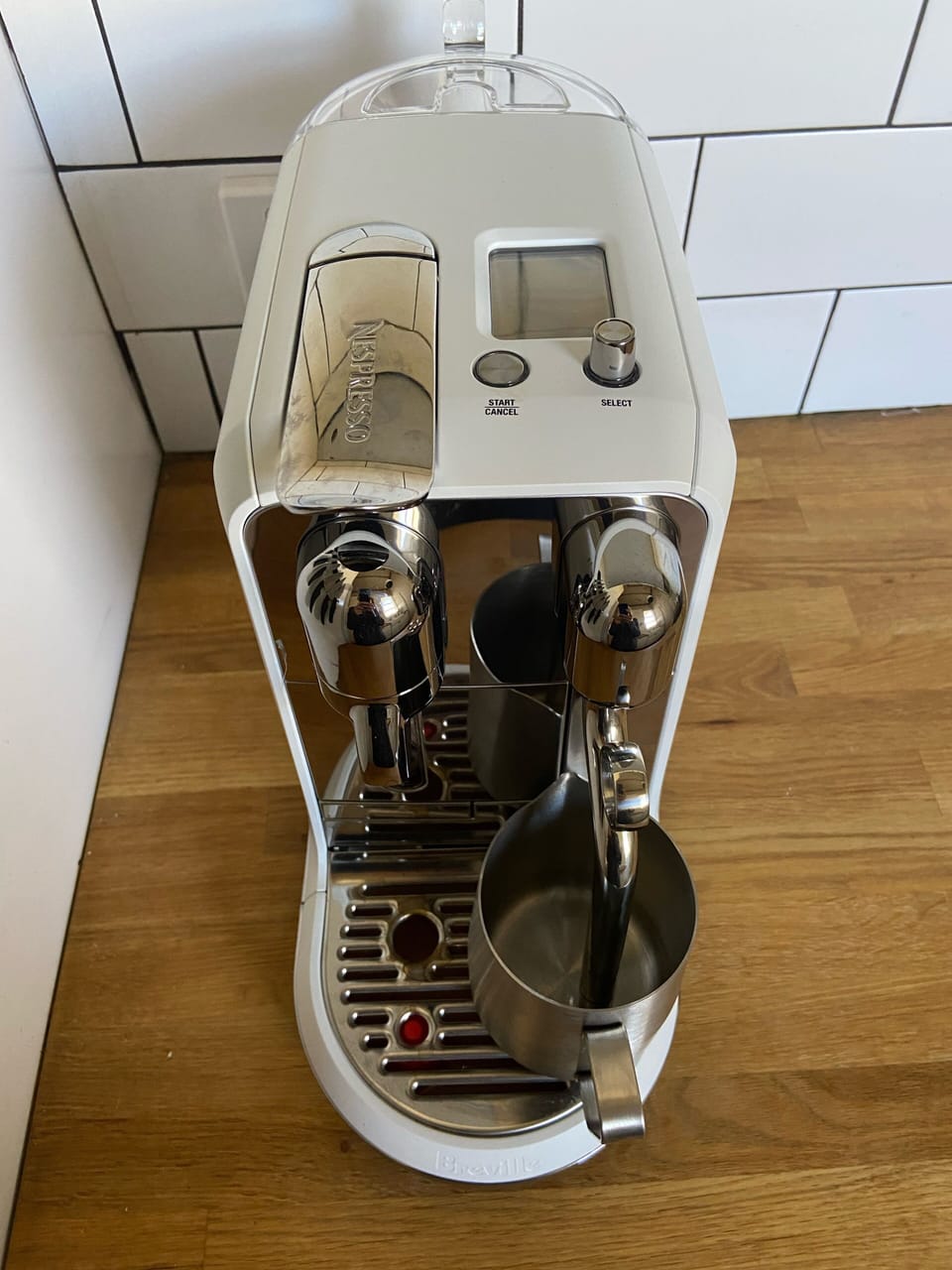 Nespresso machine 