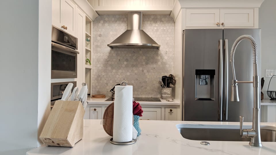 Induction cooktop with wall oven/microwave 