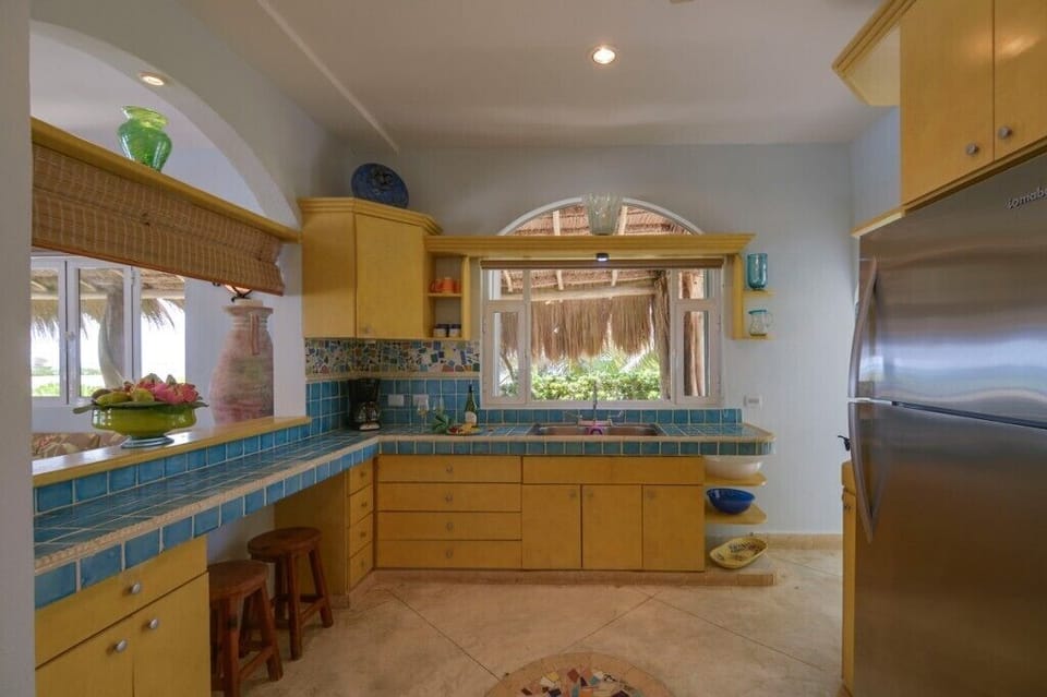 Sarita-Kitchen-Area-B-1024x682
