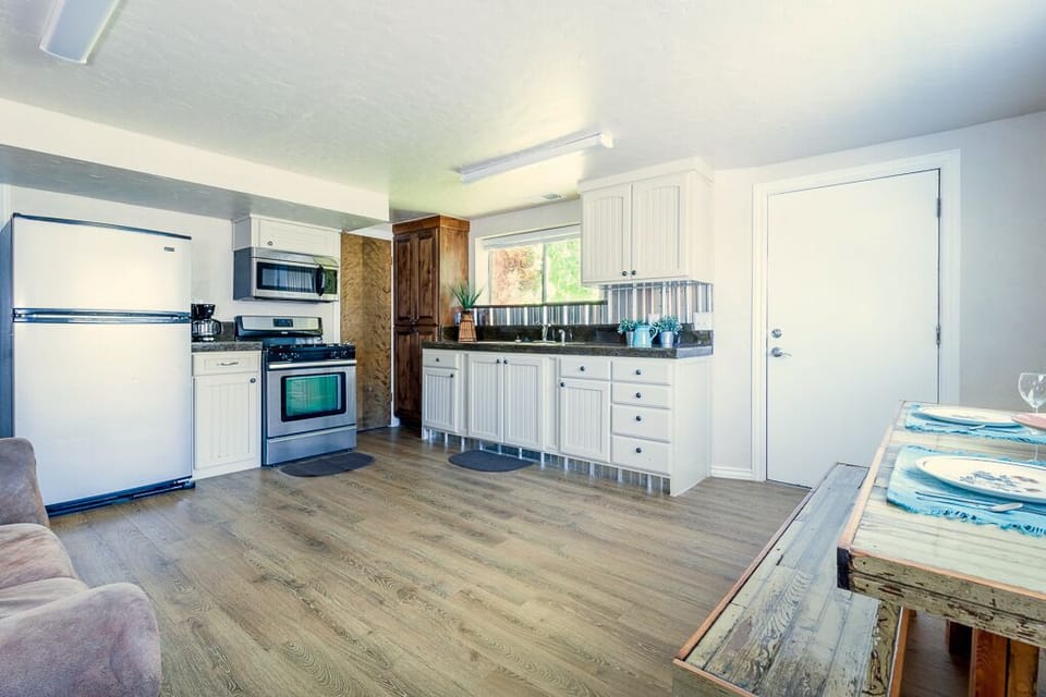 Fully stocked kitchen
