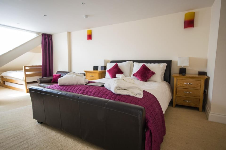 Soundproofing, iron/ironing board, free WiFi, bed sheets