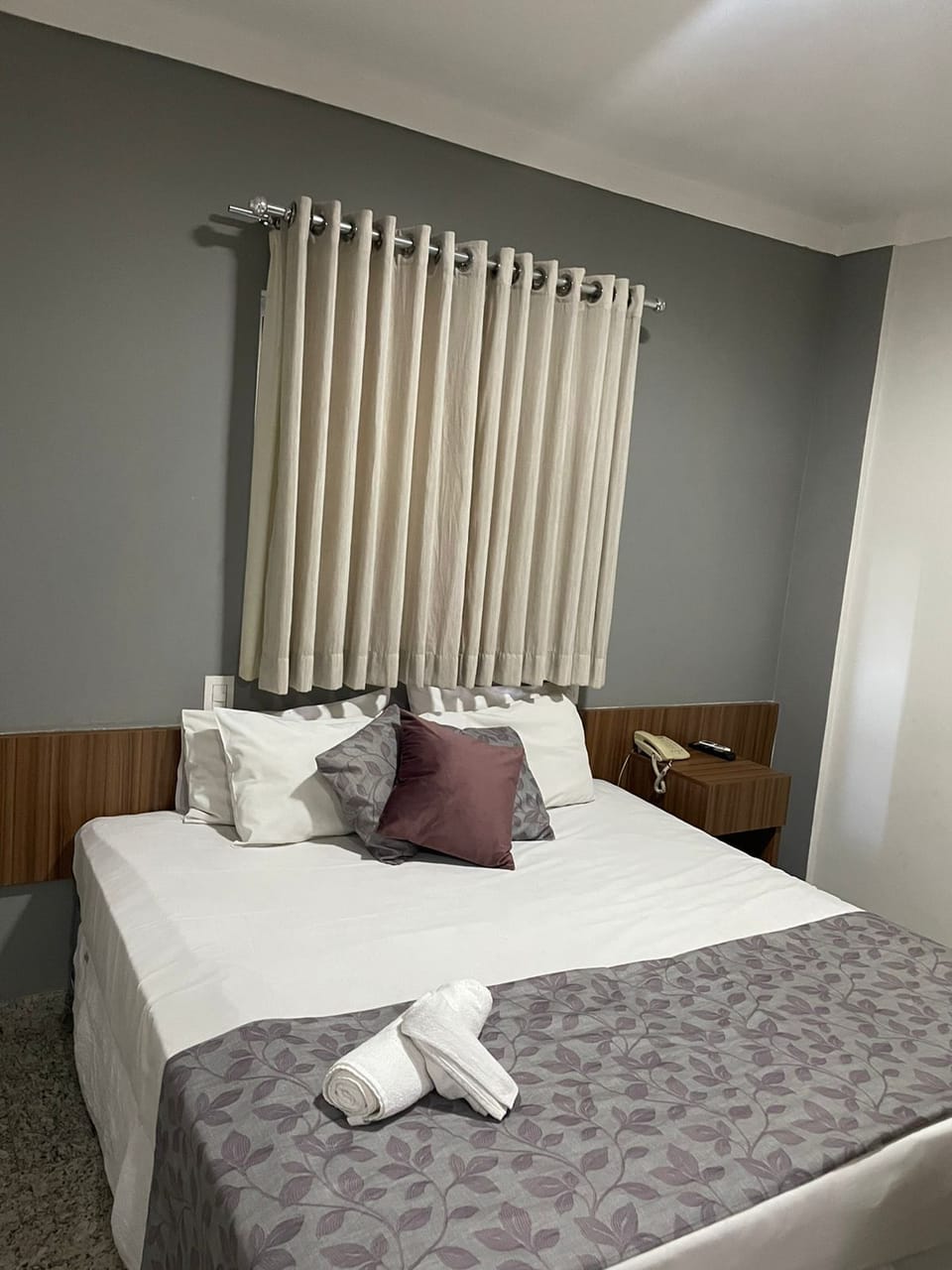 Desk, laptop workspace, free WiFi, bed sheets