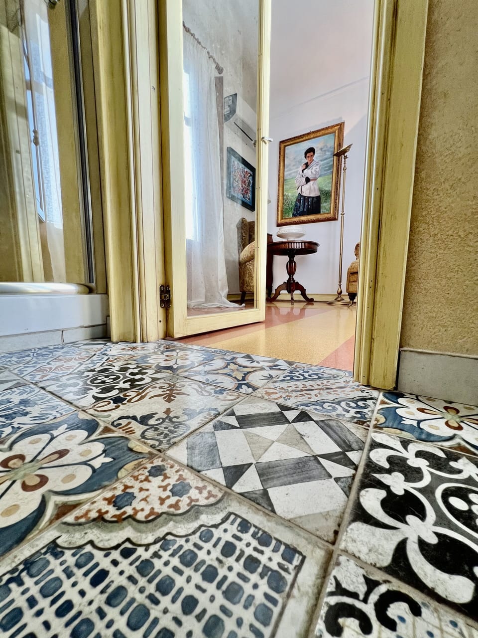 Deluxe Double Room, 1 Bedroom, Sea View, Tower | Bathroom | Shower, rainfall showerhead, free toiletries, hair dryer