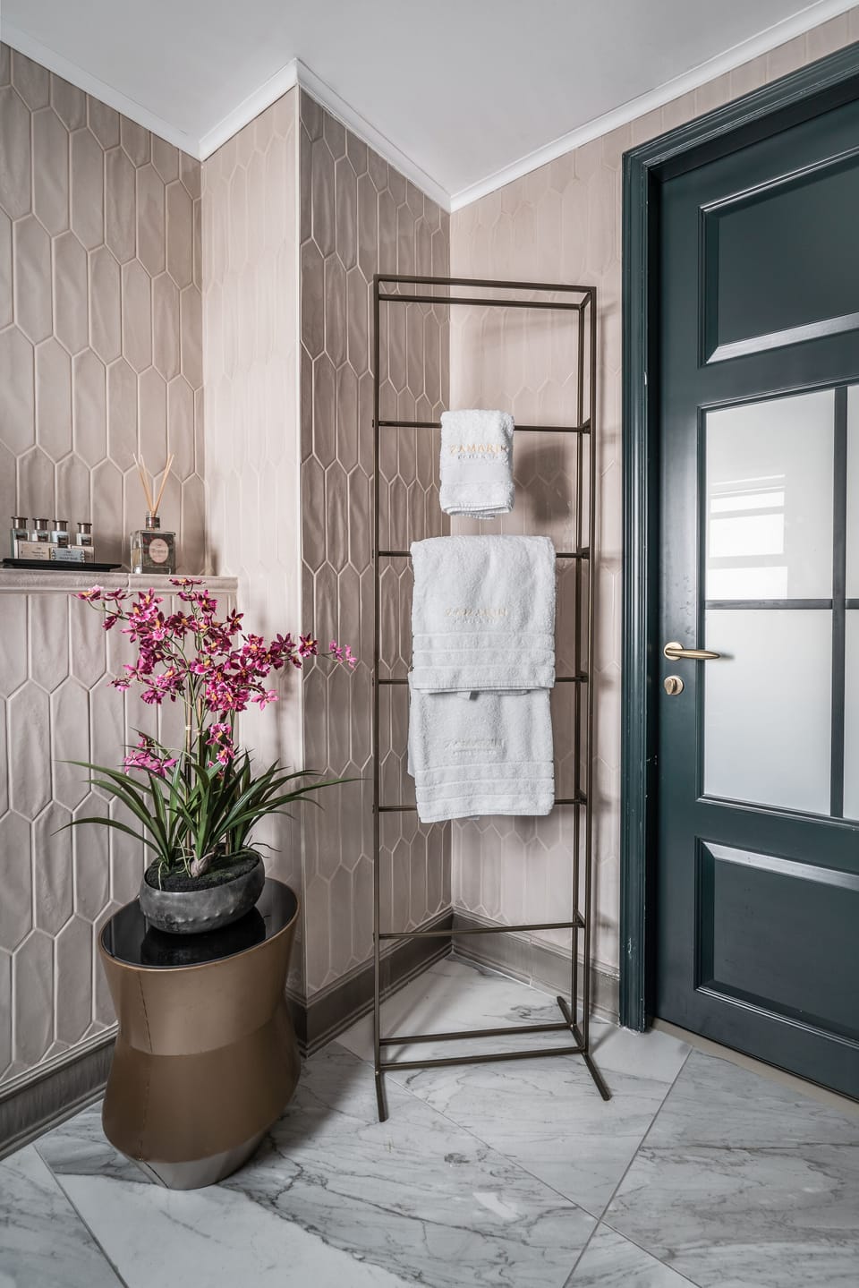 Superior Double or Twin Room | Bathroom | Jetted tub, designer toiletries, hair dryer, bathrobes