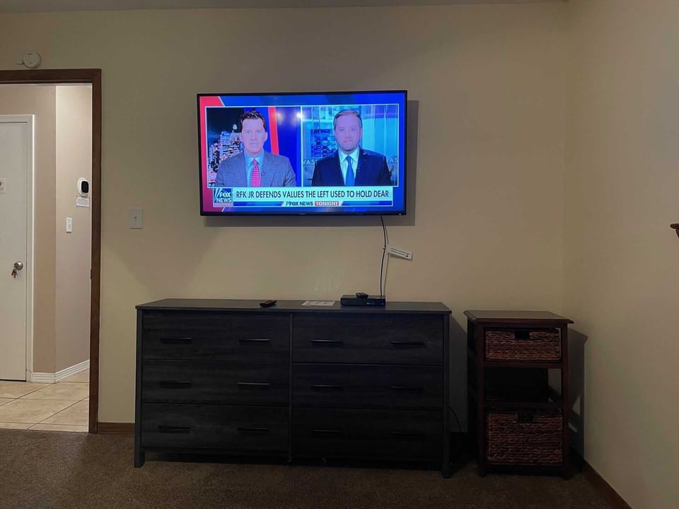 BR2 - 50 inch Smart TV w/Game Hook-up Cable