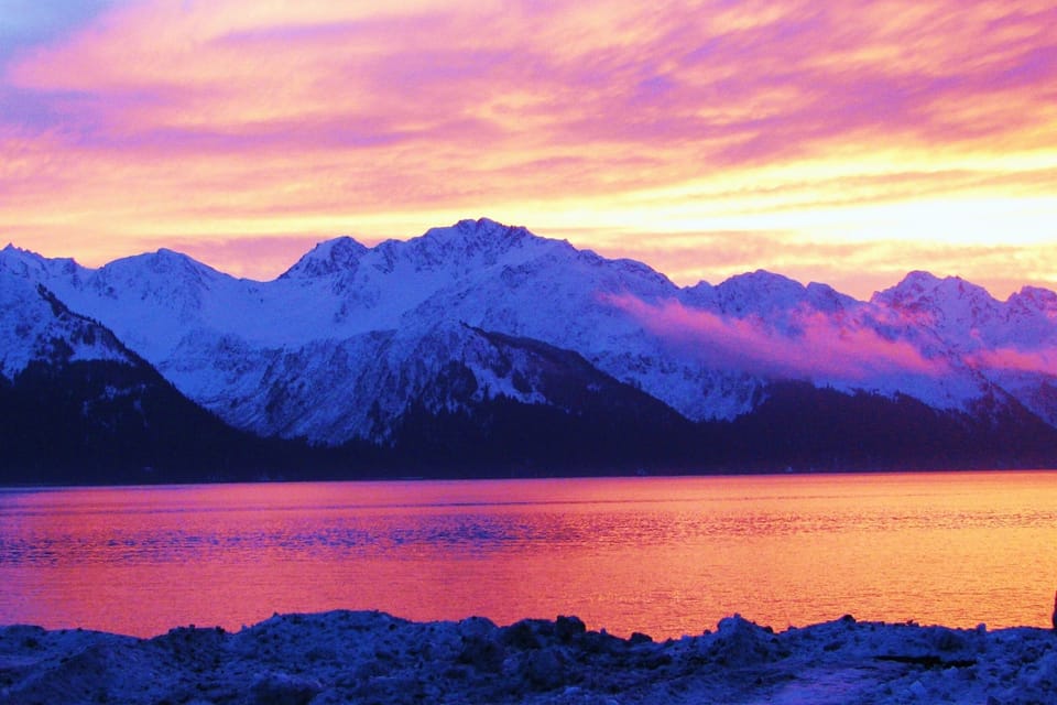 Resurrection Bay is 2 blocks away and has a beautiful trail along it.