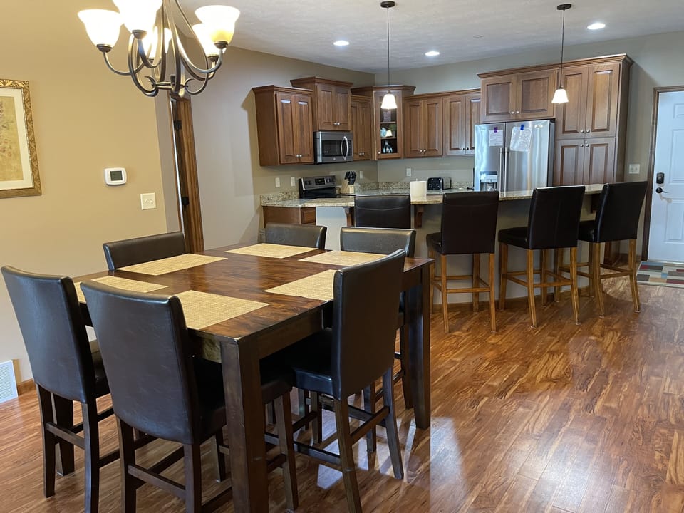 Dining room to kitchen view