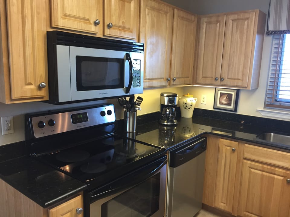 Coffee maker, blender, toasters and many more appliance to make your stay easy. 