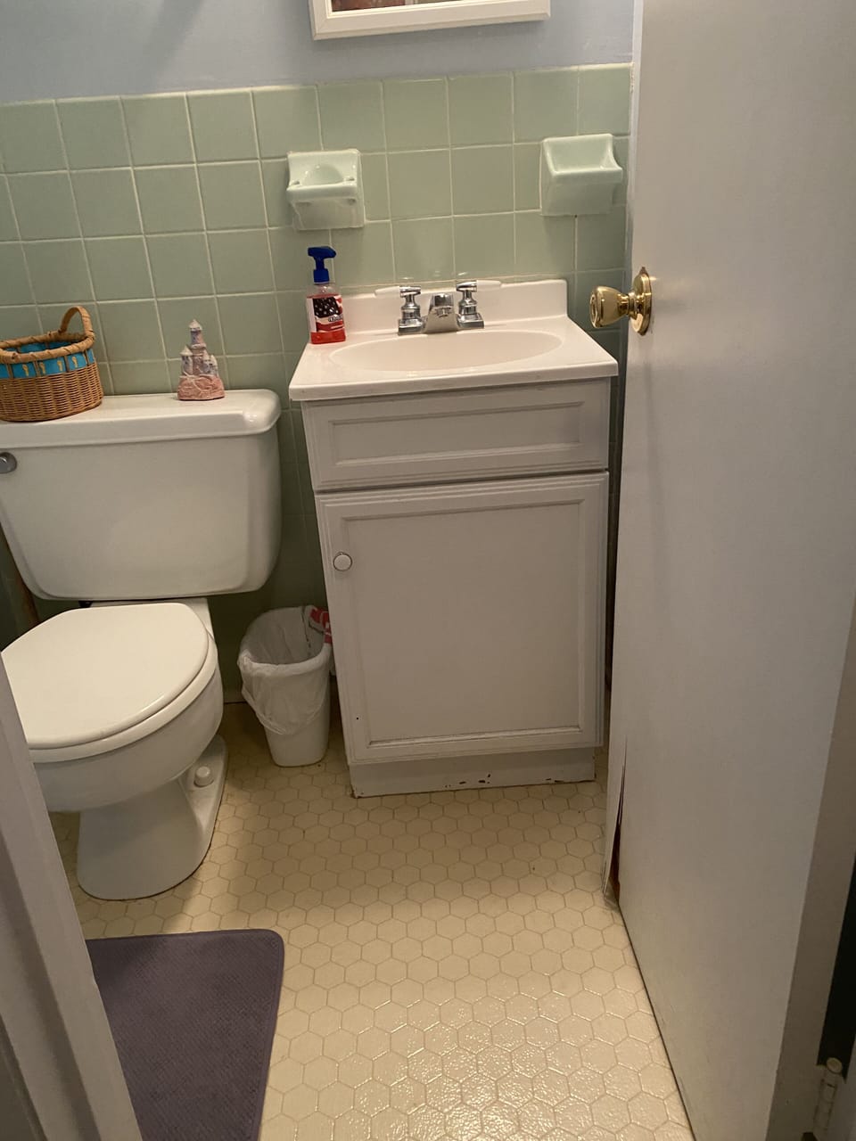 2nd bathroom
