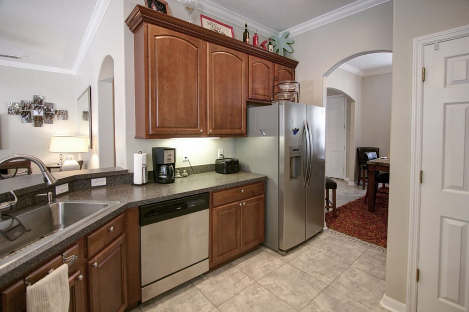 Kitchen area; refrigerator with filtered water and ice