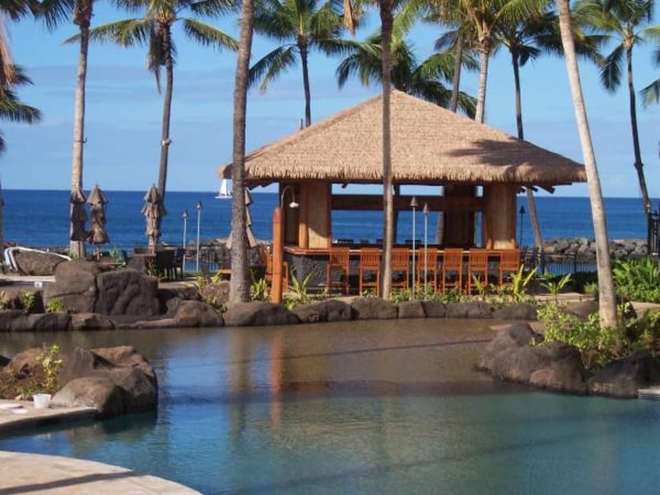 Beach Villas's hale Makai Beach Bar