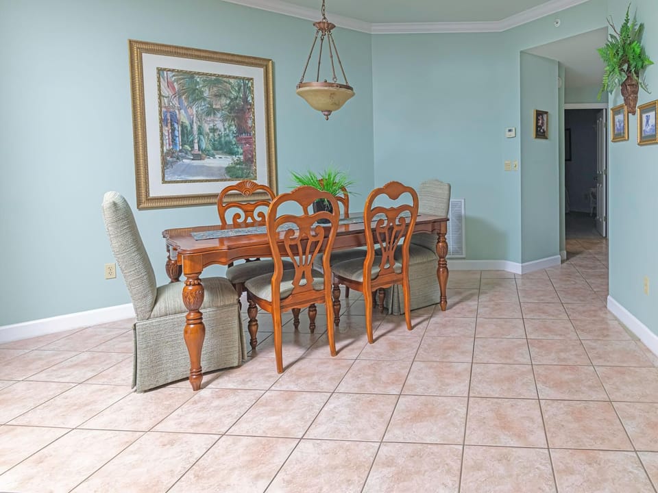 Large dining table can seat 6 easily!