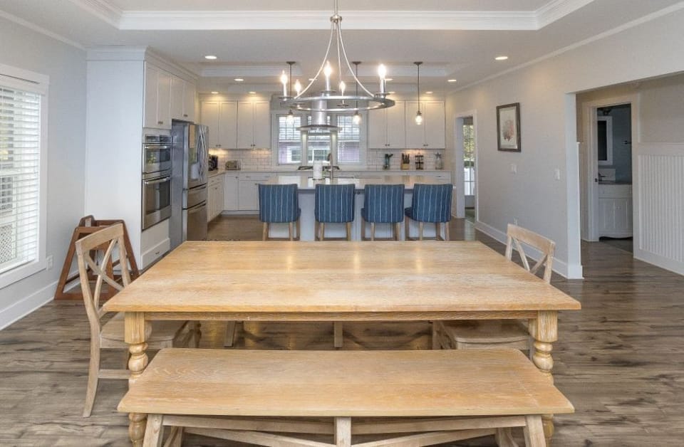 Dining room area. 