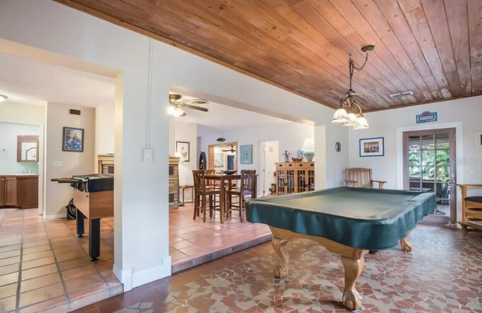 Game room