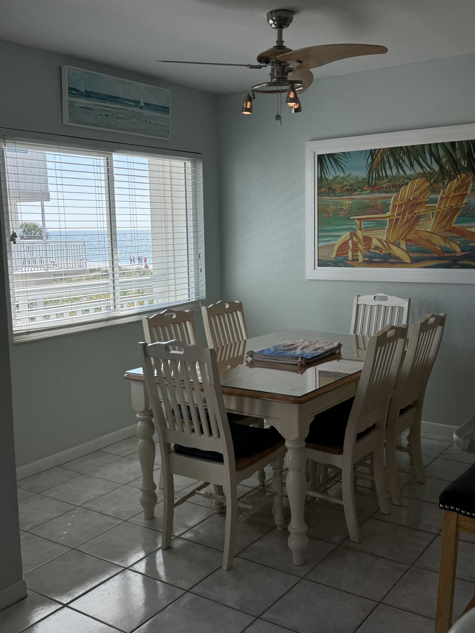 Dining room seats 6 with views of the ocean out the window!