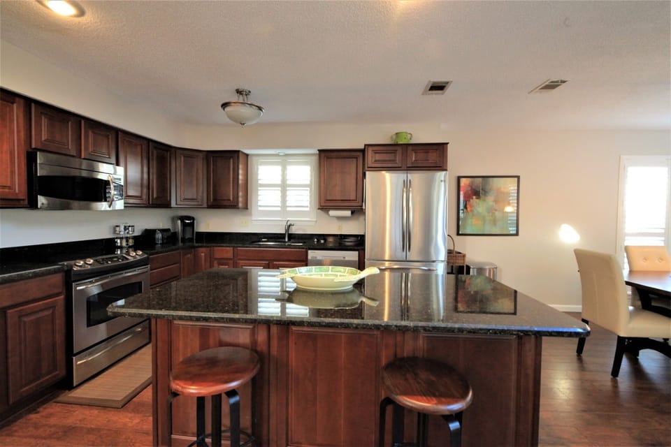 Update kitchen with stainless appliance, good cookware makes cooking a breeze.