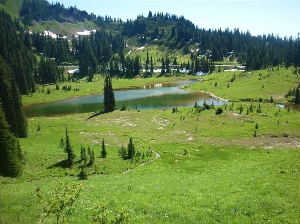 Lake Tipsoo, Chinook Pass picnic area, Natches trail trailhead