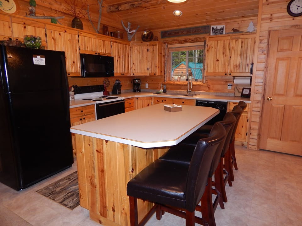 Marvelously equipped kitchen at Cedar Rest