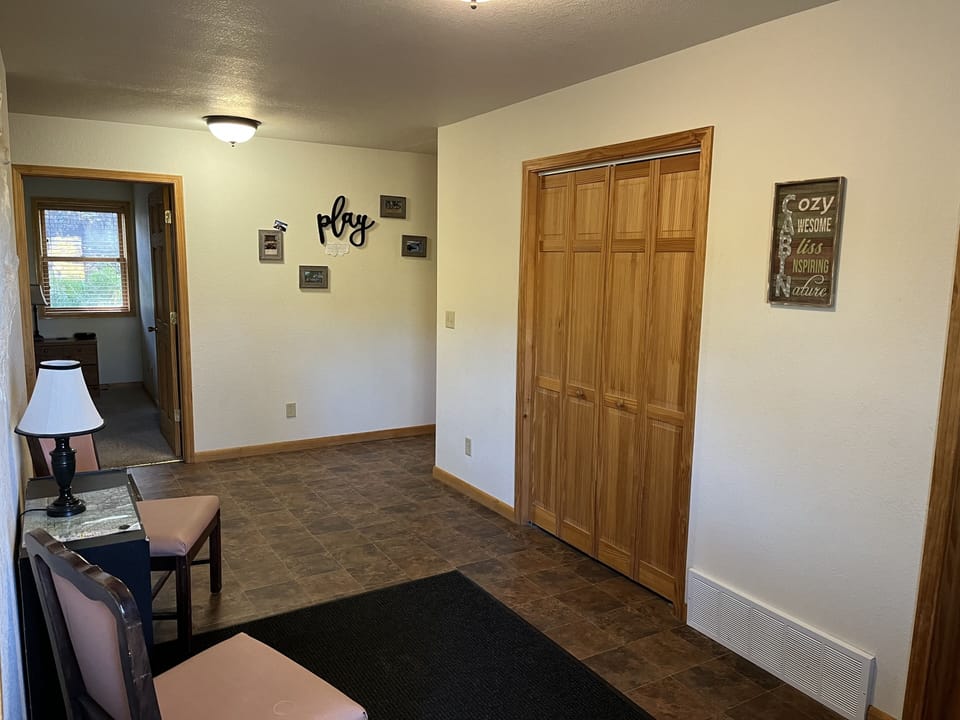 Entryway - bottom level