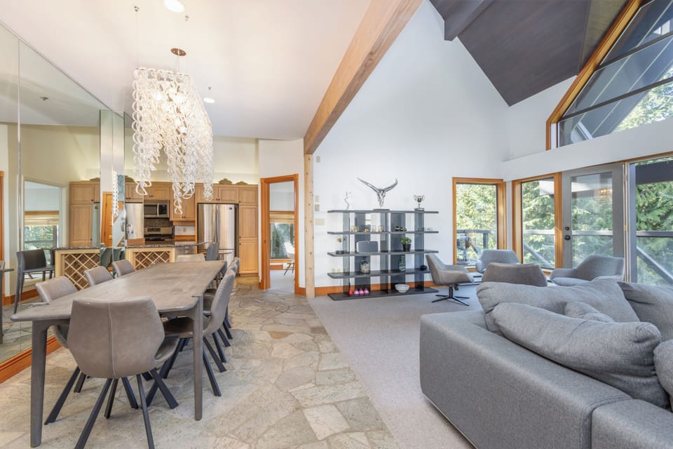 Living / Dining Room