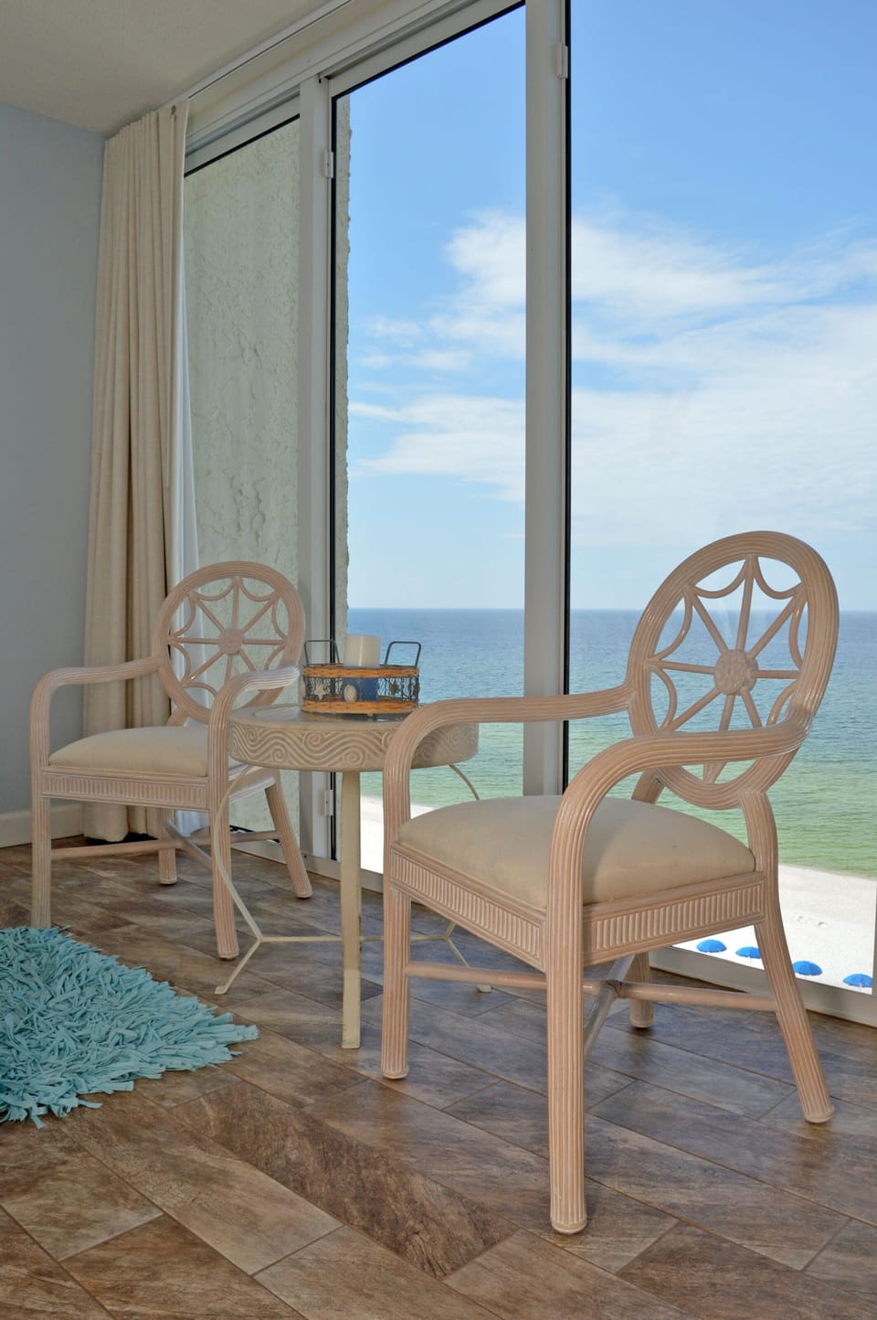  Just a cozy place for morning coffee to watch the spectacular marine life!