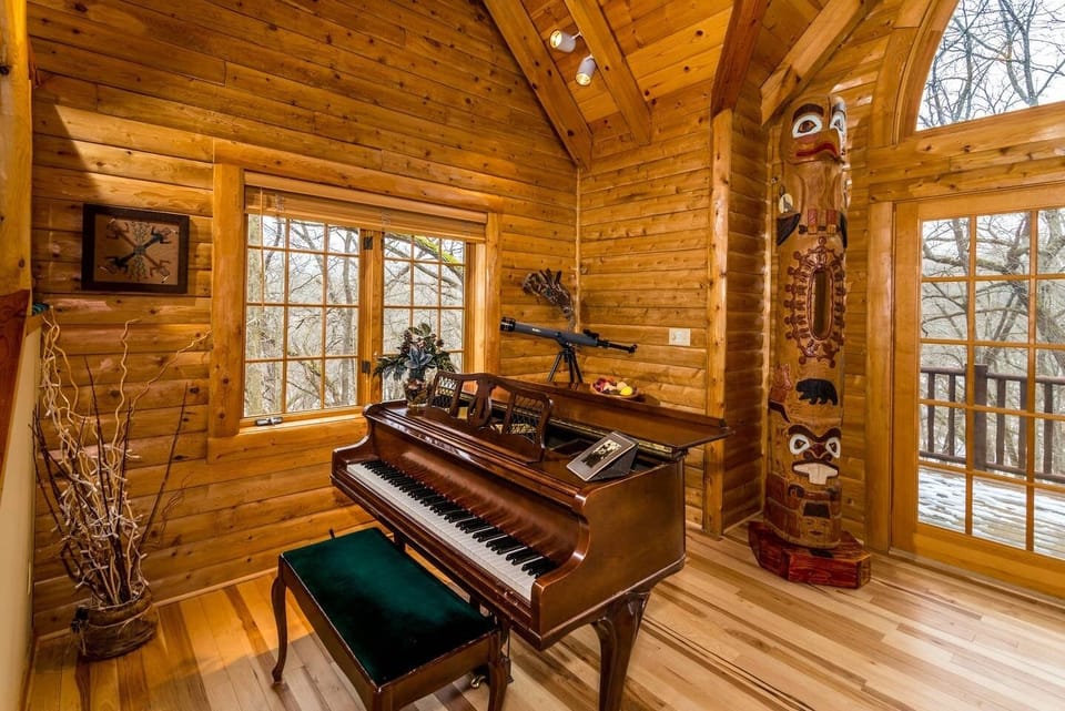 Great Room/Piano, Boulder Creek, Galena IL - Vacation Rental Home