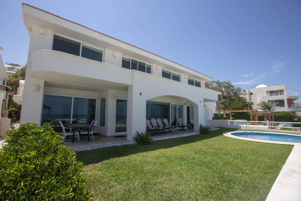 Front with garden