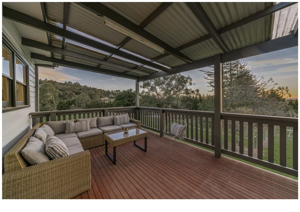 Outdoor Lounge